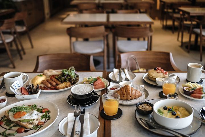 Breakfast/Coffee Service 71 of 98