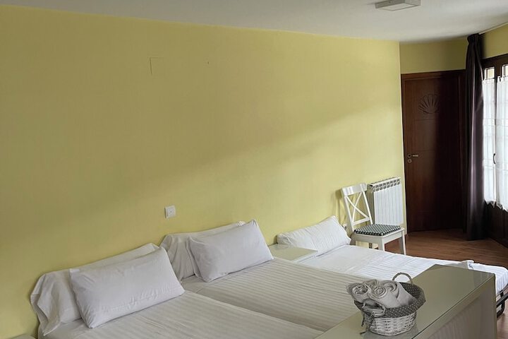 Room 4 of 108