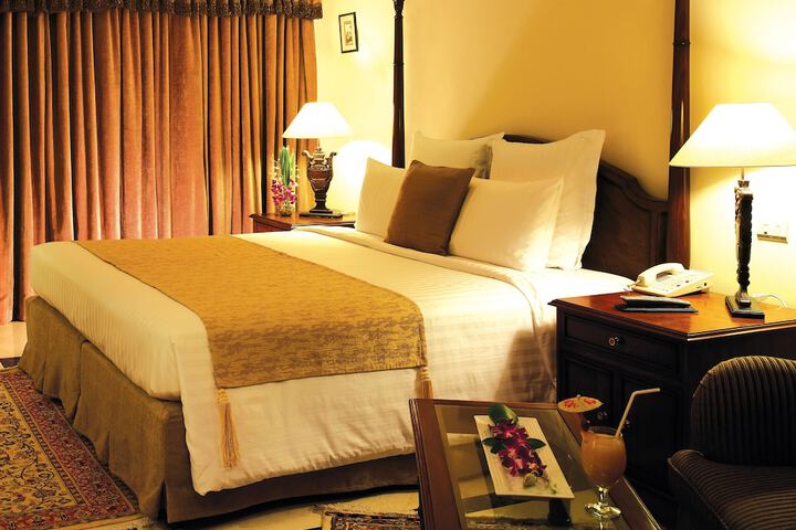Room 3 of 54