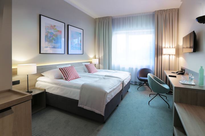 Room 10 of 52