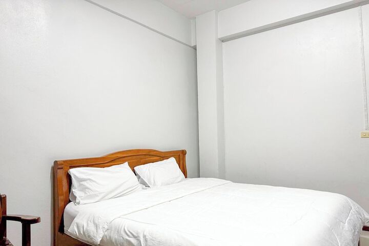 Room 4 of 19