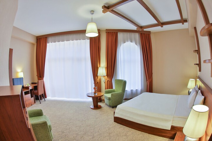 Room 29 of 65