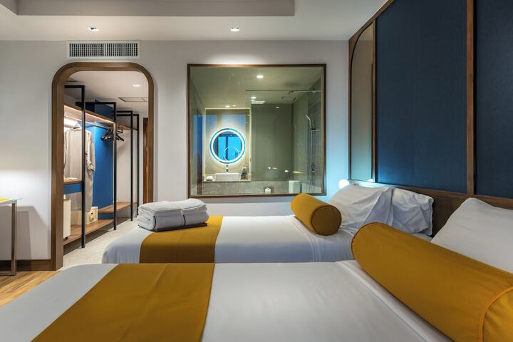 Room 17 of 64