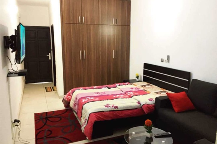 Room 3 of 16