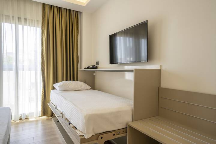 Room 18 of 47