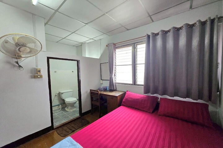 Room 19 of 44