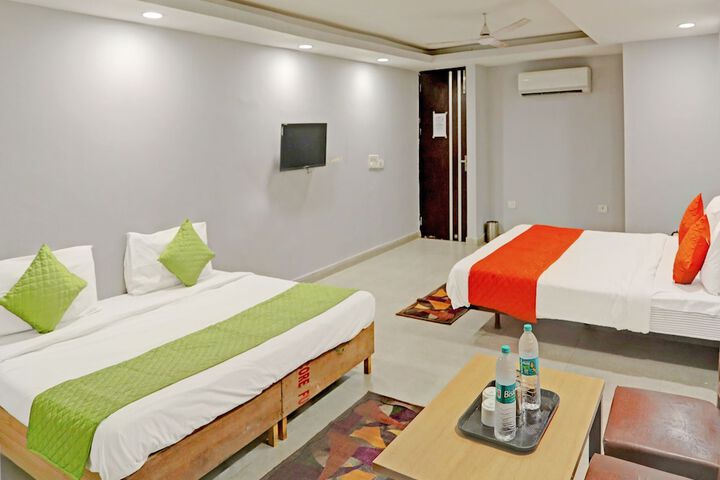 Room 17 of 19