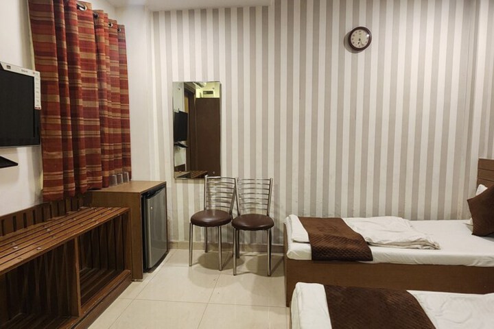 Room 41 of 48