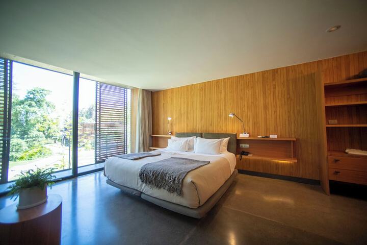 Room 9 of 52
