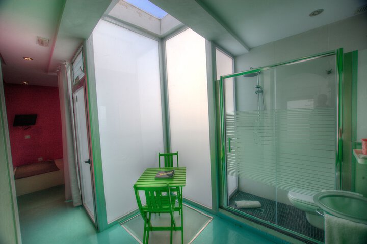 Room 31 of 50