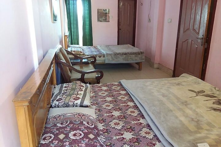 Room 10 of 11