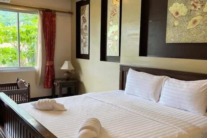 Room 32 of 123