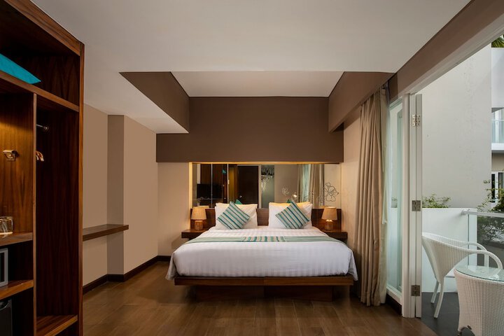 Room 18 of 50