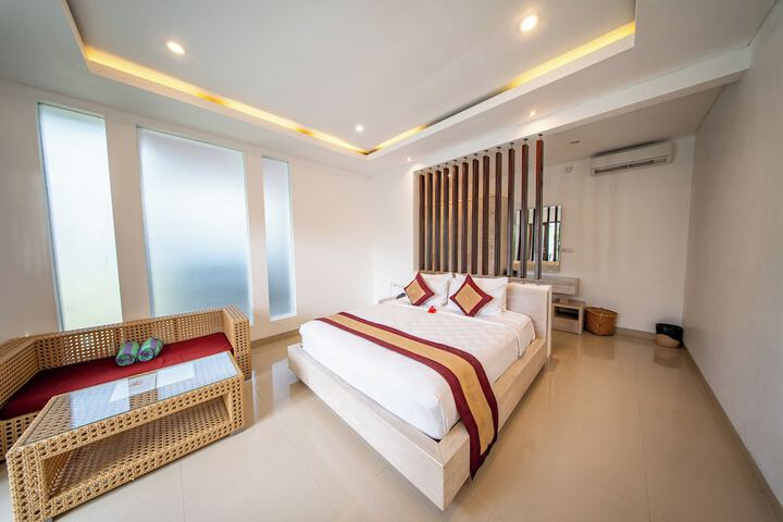 Room 18 of 54