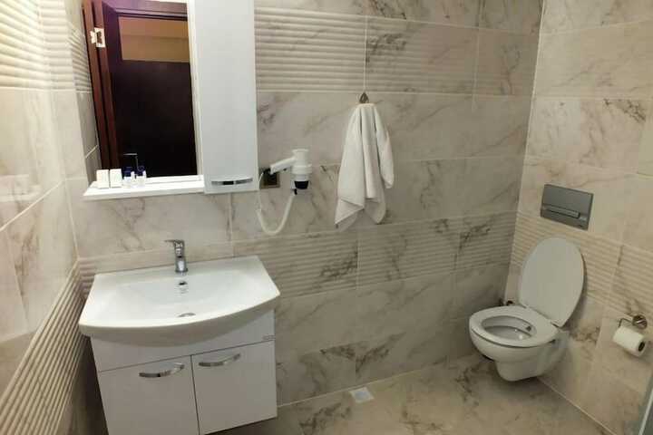 Room 16 of 21