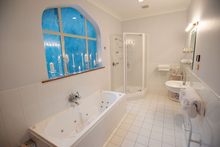 Bath Interior