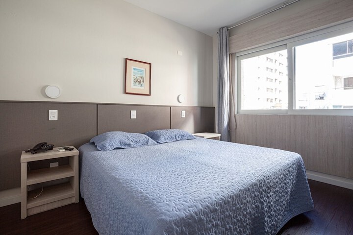 Room 15 of 40