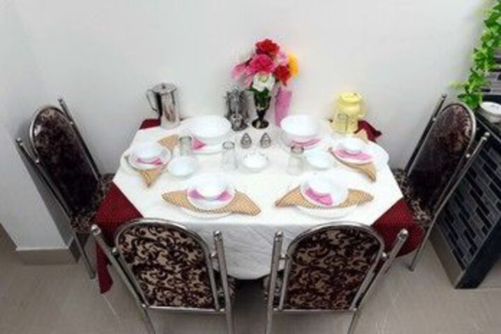 Dining 6 of 22
