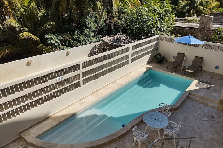 Pool 5 of 6