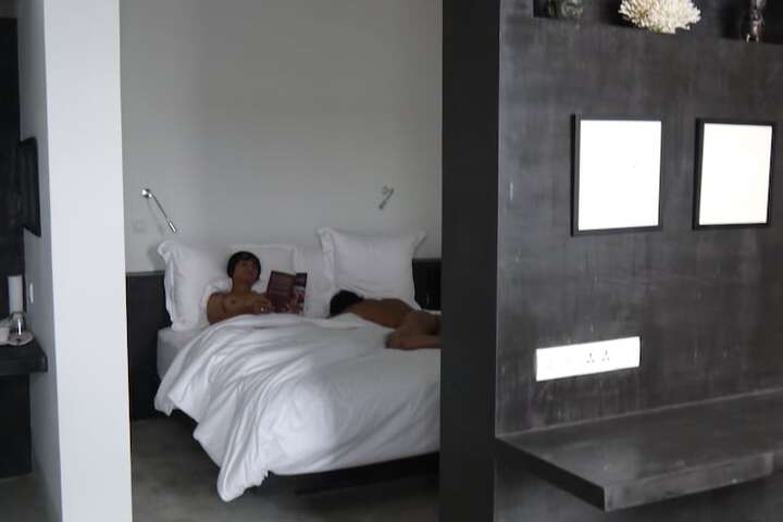 Room 12 of 39