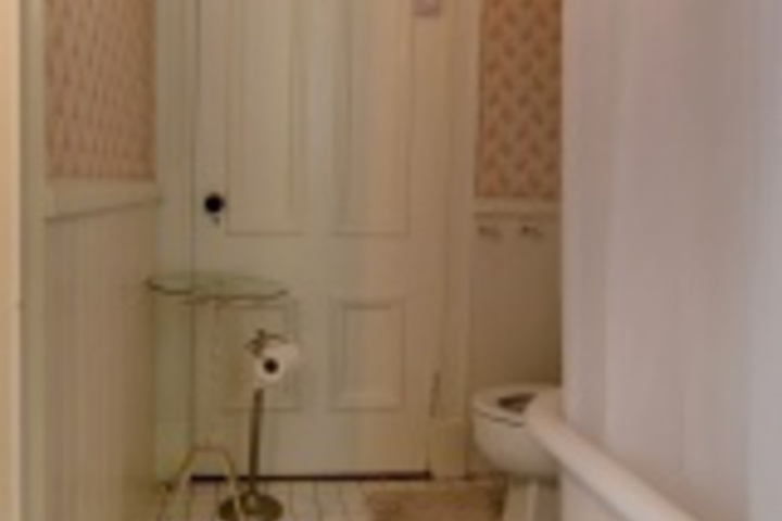 Room 163 of 408