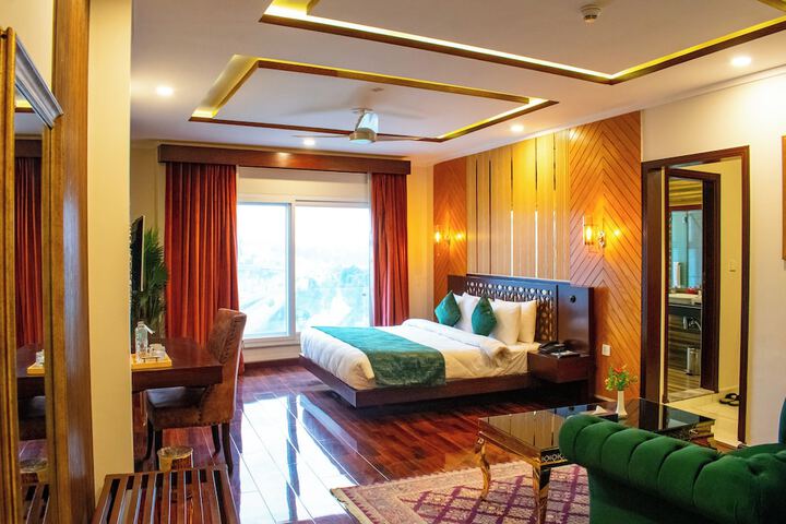 Room 2 of 21