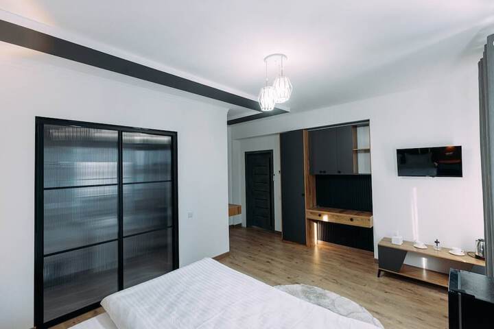 Room 14 of 49