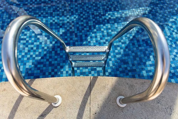 Pool 44 of 75