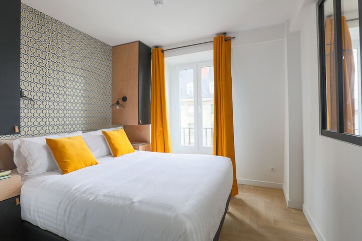 Room 8 of 39