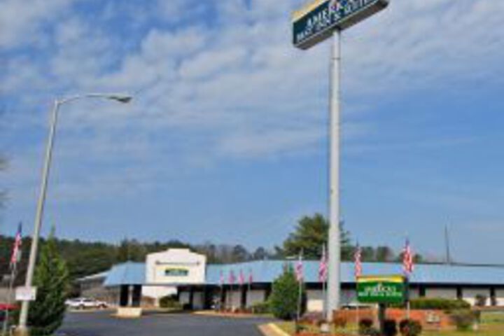 Exterior of Budgetel