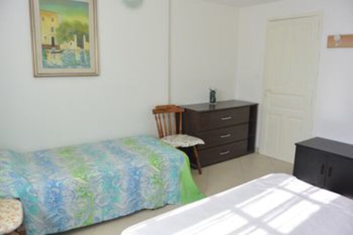 Room 5 of 17