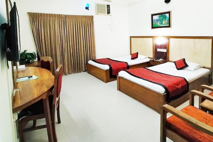 Room 11 of 52