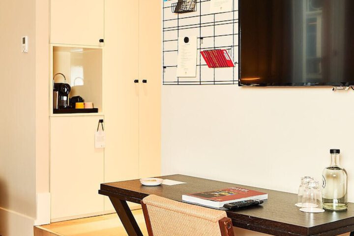 Room 14 of 56