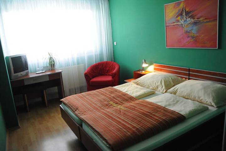 Room 11 of 44