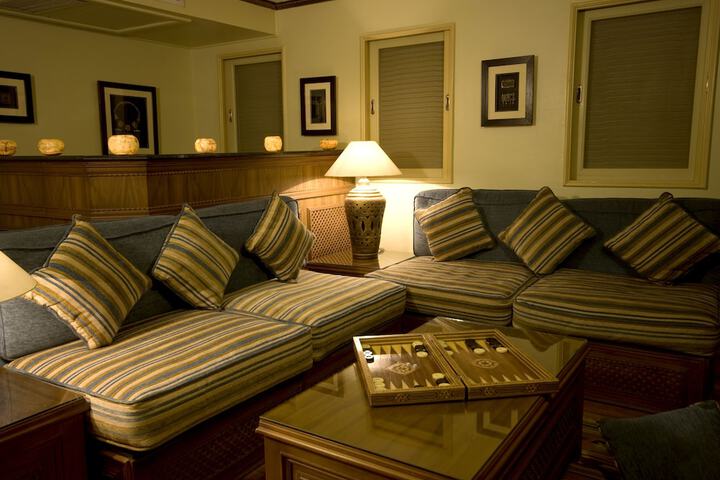 Room 15 of 38