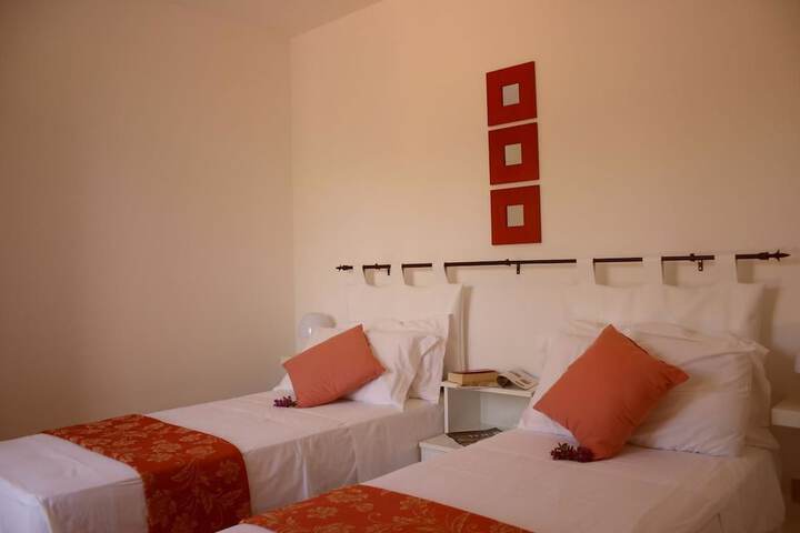 Room 8 of 30