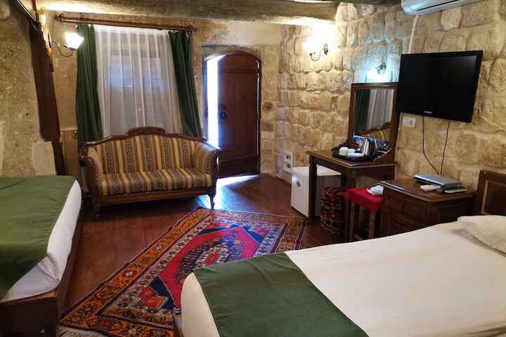 Room 18 of 50