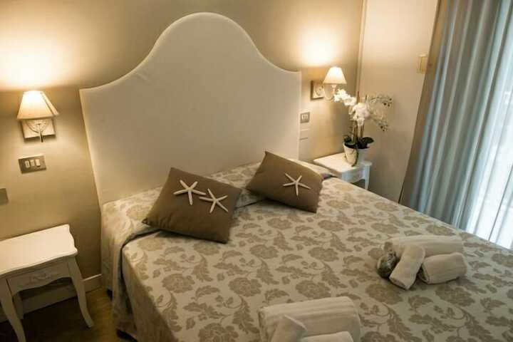Room 6 of 46