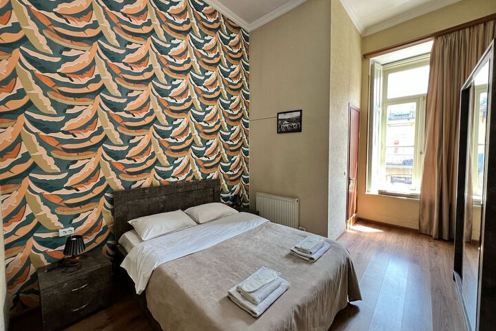 Room 19 of 30