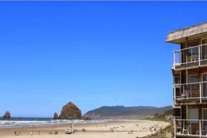 Beach 17 of 66