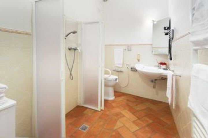Room 3 of 50