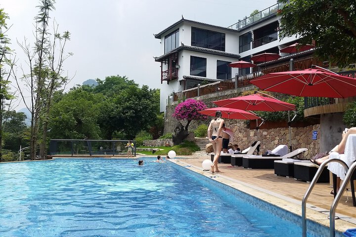 Pool 95 of 121