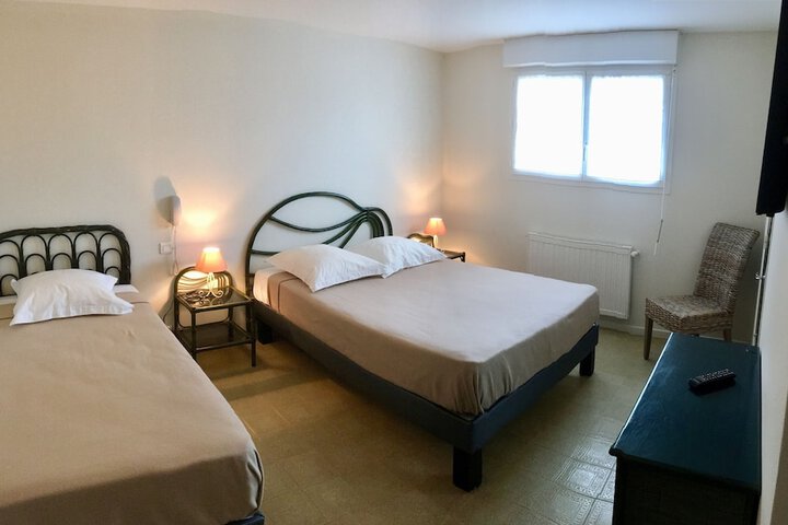 Room 7 of 48
