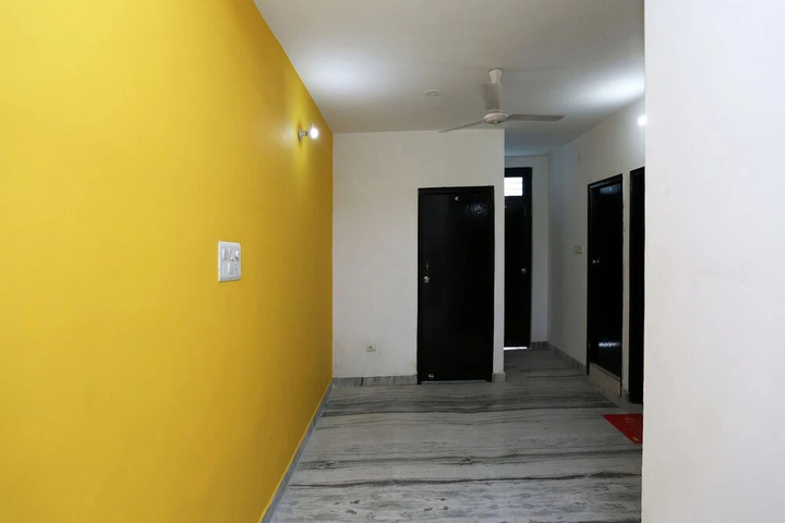 Room 10 of 11
