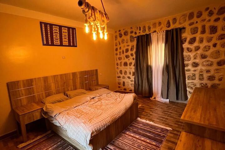 Room 5 of 20