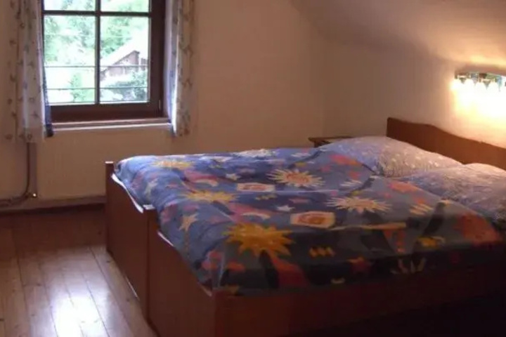 Room 6 of 11