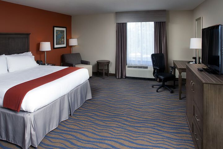 Room 7 of 34