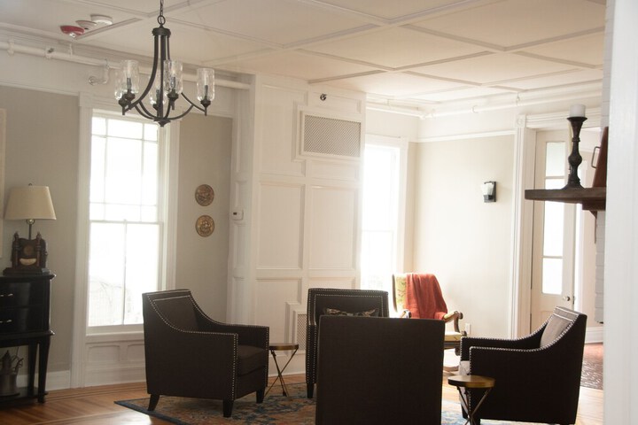 Hotel Interior 4 of 126