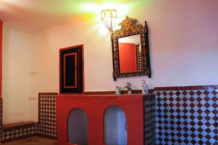 Room 14 of 24