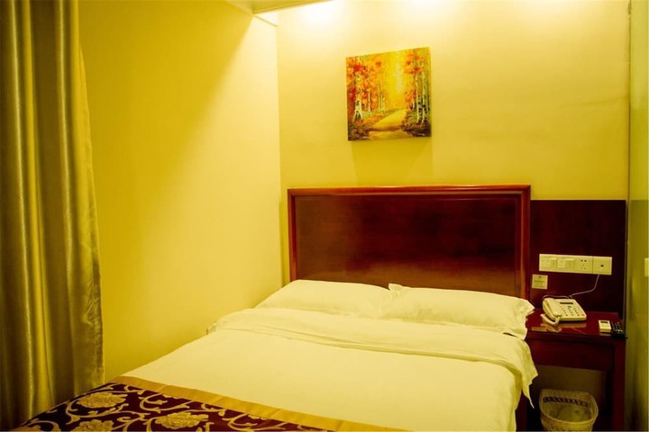 Room 22 of 44